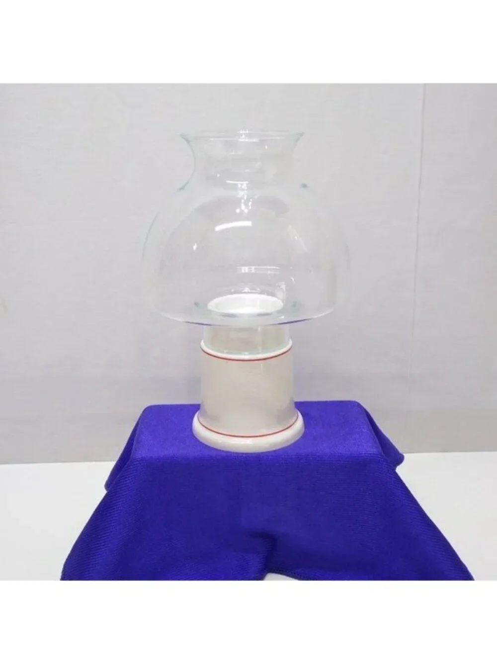 Classique Hurricane Lamp w/ Christmas Tree Embellishment Great Used Condition